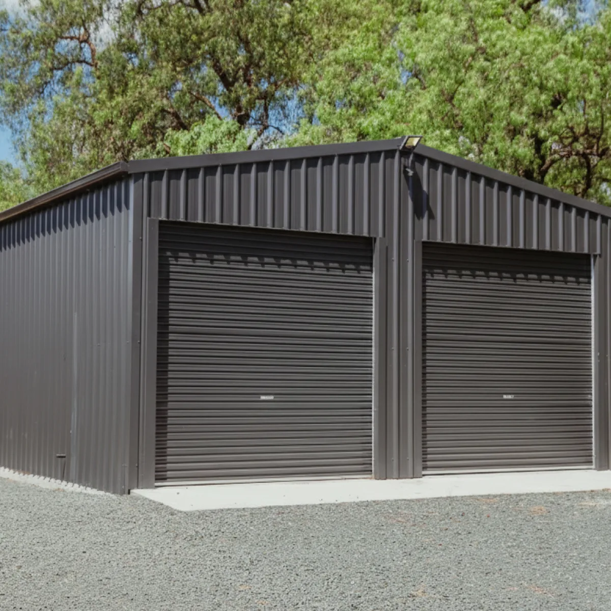 Double Garage - Image 15