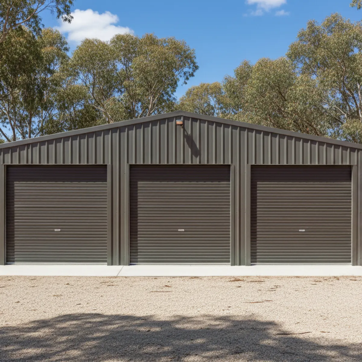 Triple Garage - Image 9